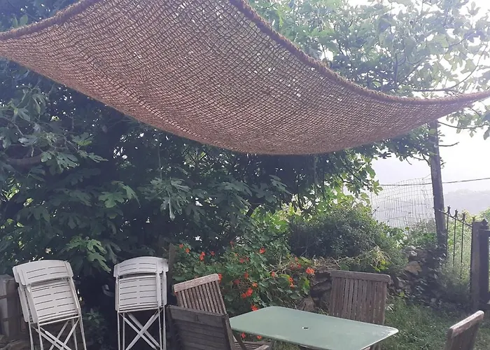 Landhuis A Scontra Moita